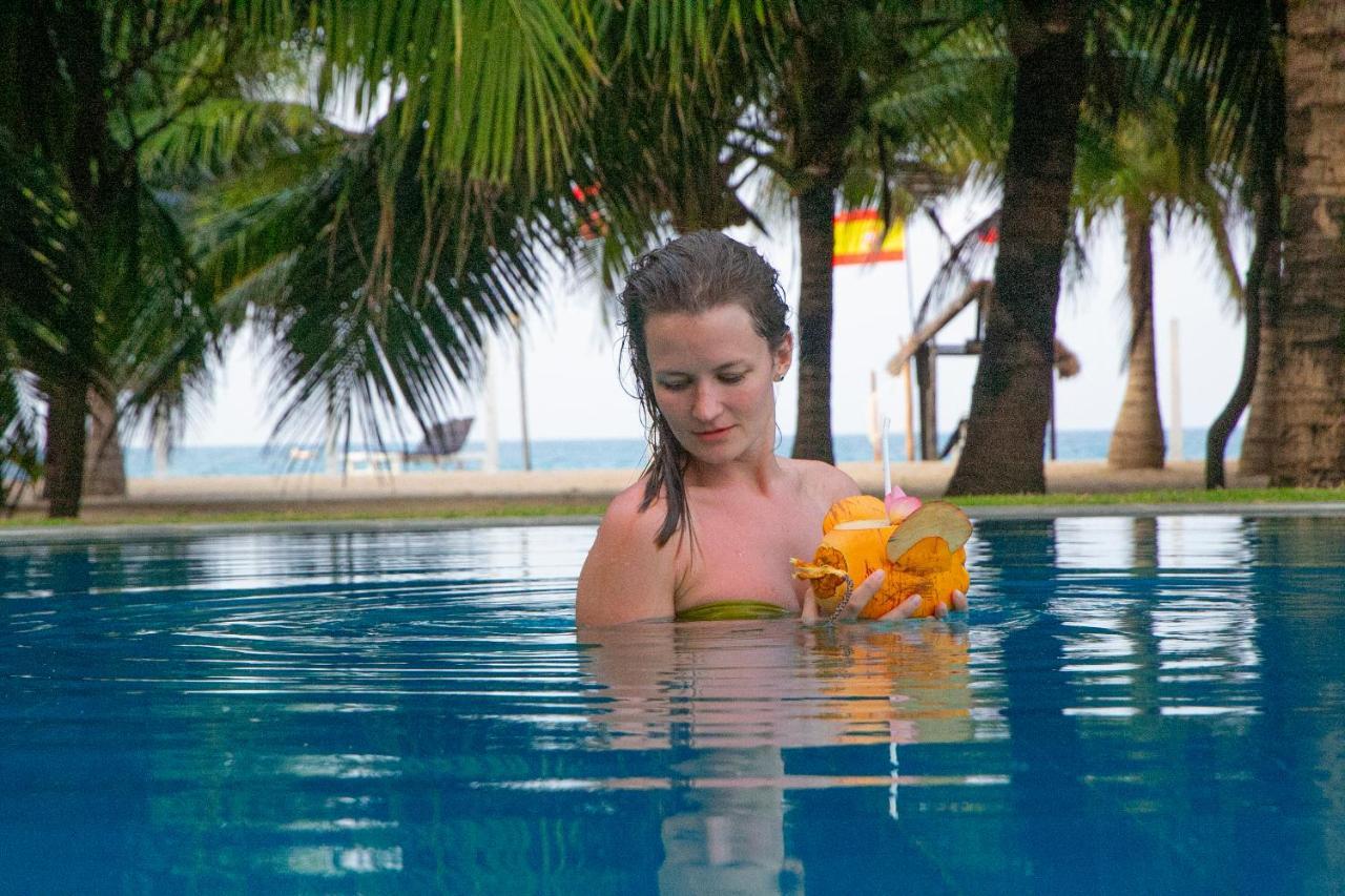 Nn Beach Resort & Spa Nilaveli Exterior photo